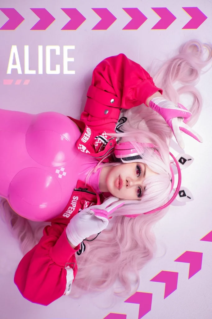 Косплей Alice из Nikke Goddess of Victory от Alice cosplay
