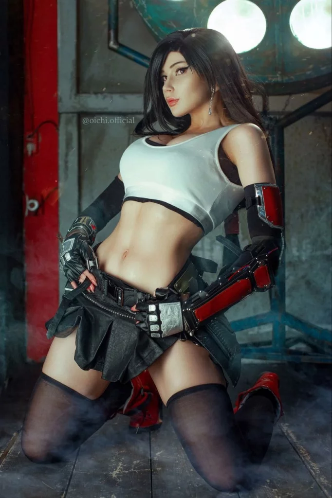 Косплей милой Тифы Локхарт из Final Fantasy VII