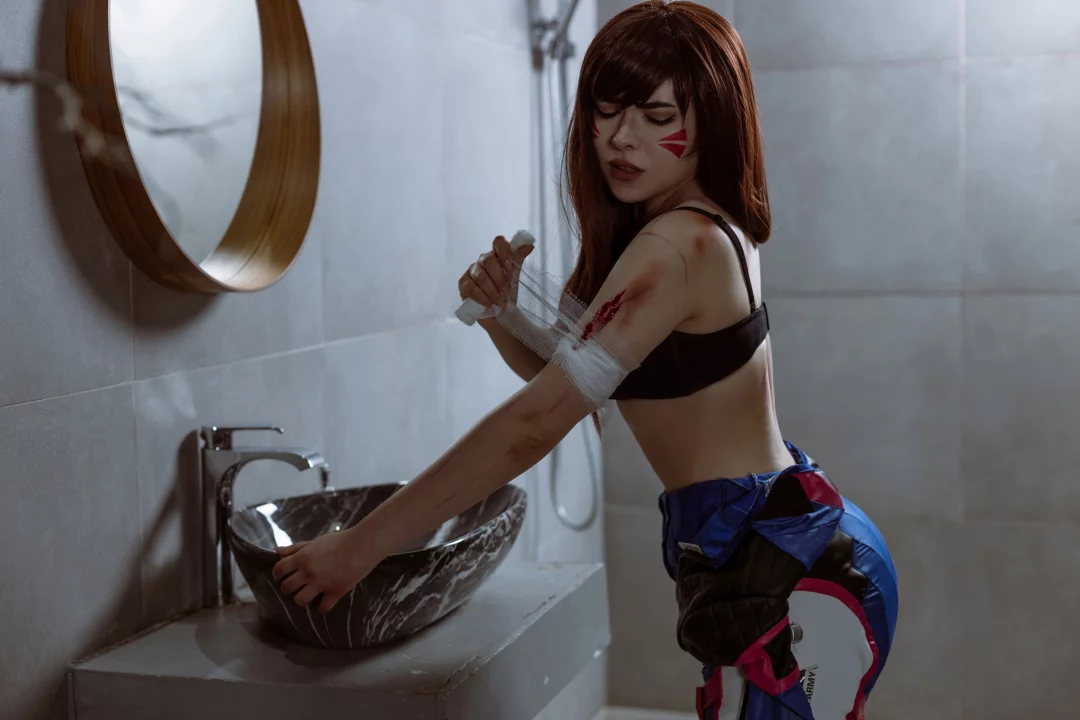 Seksualnyj kosplej d.va iz overwatch