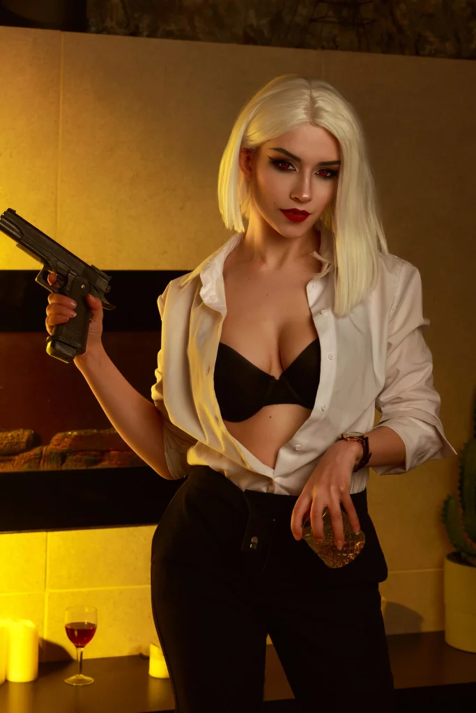 Сексуальный косплей боевой Ashe из популярной Overwatch от Mercurygin