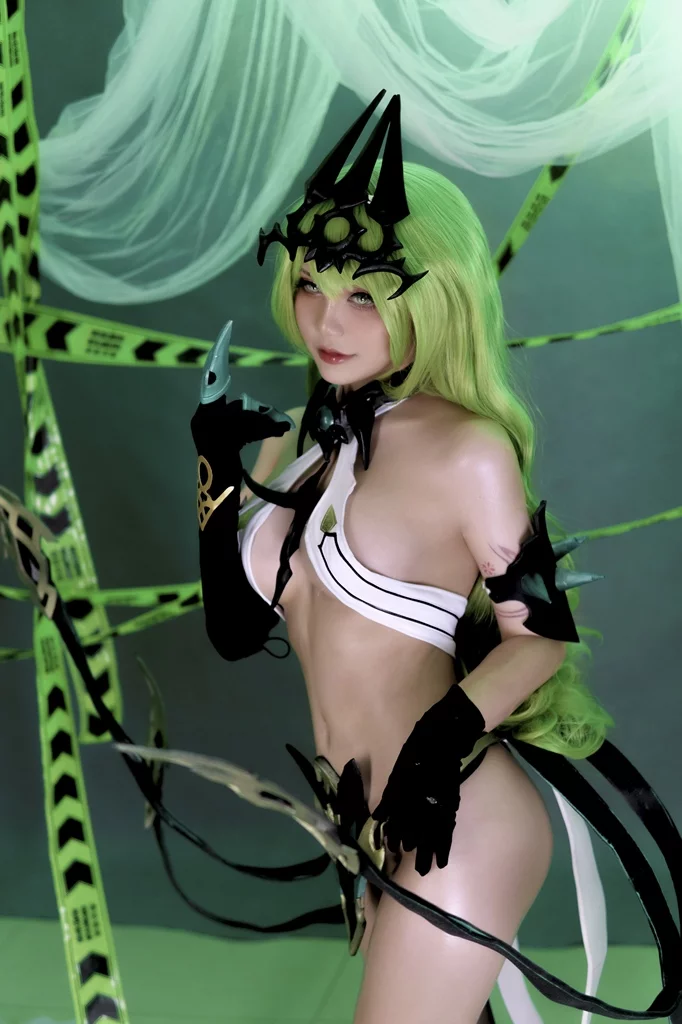 Эротический косплей умной Mobius Mantis из Honkai Impact 3rd от Joyce Lin2x 6