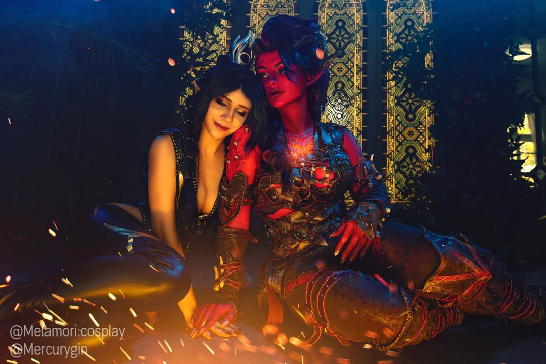Возбуждающий косплей Karlach и Shadowheart из лучшей РПГ Baldur's Gate 3 от Lady Melamori и Mercurygin Cosplay 11