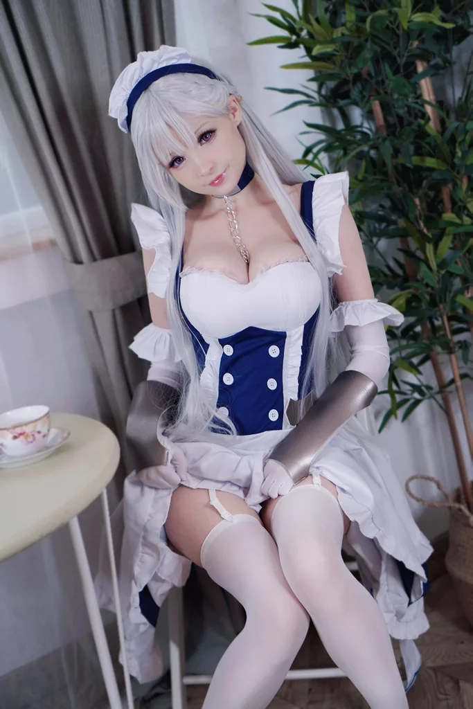 Косплей лёгкого крейсера Королевского флота Belfast из Azur Lane от Hidori Rose 2