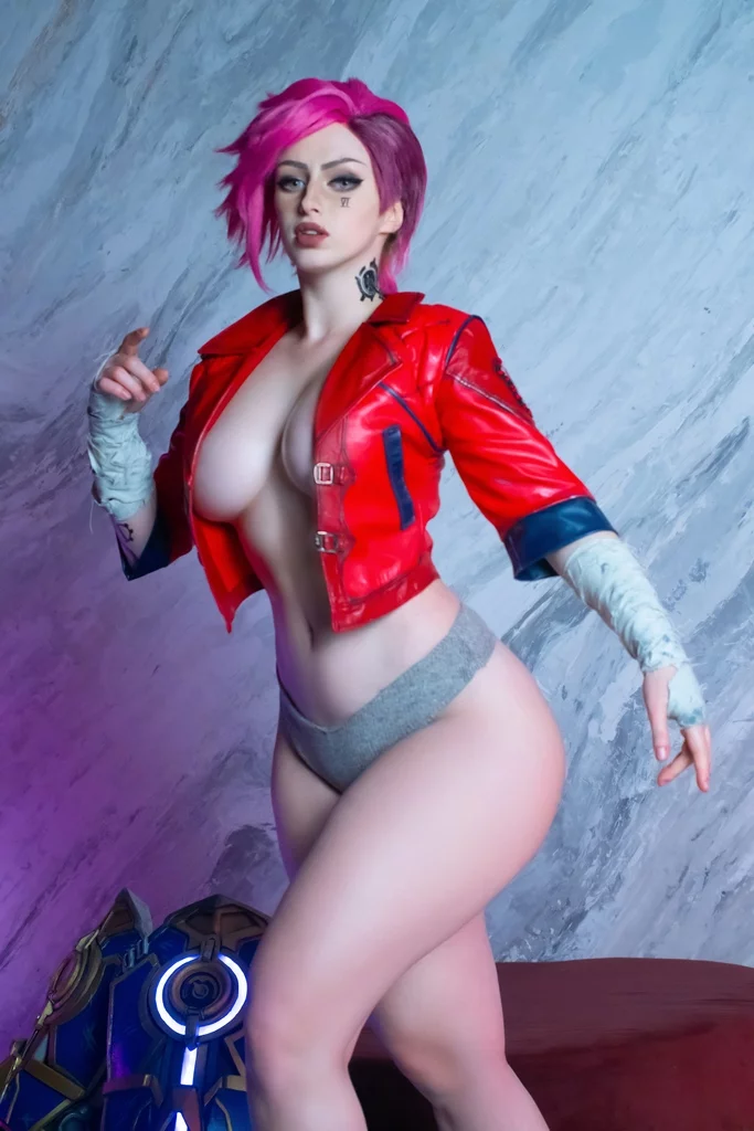 Косплей Vi из Arcane и League Of Legends от Lady Melamori 6