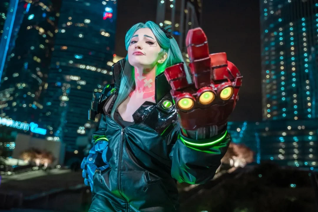 Косплей rebecca из cyberpunk edgerunners от ari.anna 6