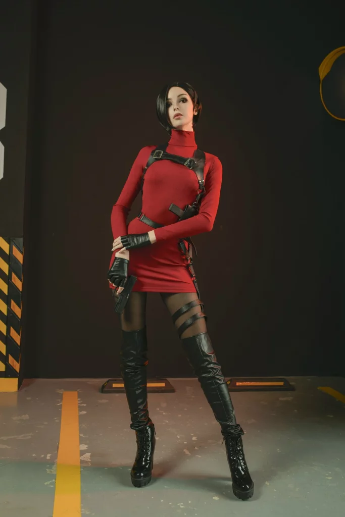 Косплей Ada Wong из Resident Evil 4 от Axilirator
