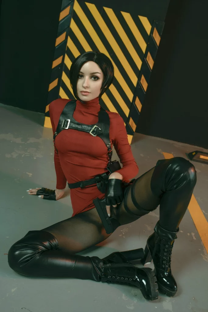 Косплей Ada Wong из Resident Evil 4 от Axilirator