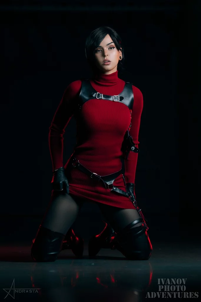 Косплей китайской шпионки Ada Wong из Resident Evil 4 от Andrasta