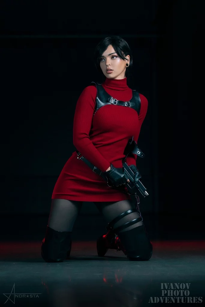 Косплей китайской шпионки Ada Wong из Resident Evil 4 от Andrasta