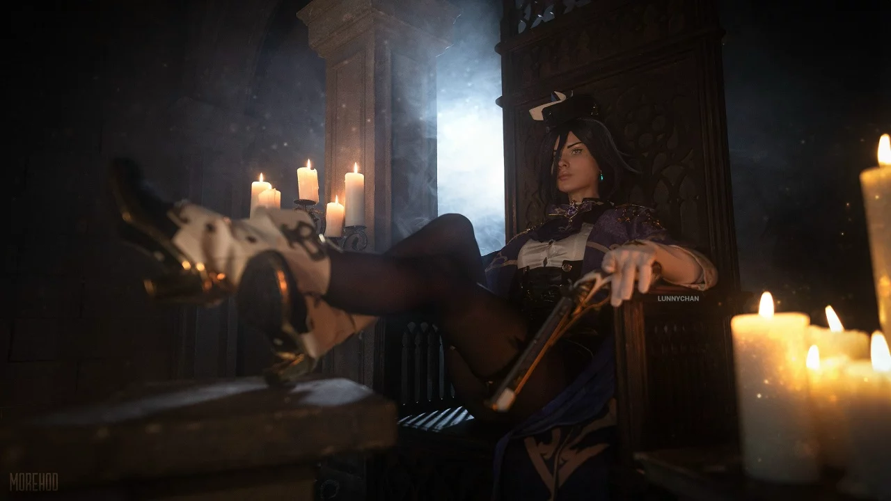 Косплей Clorinde из Genshin Impact от Hofman cosplay