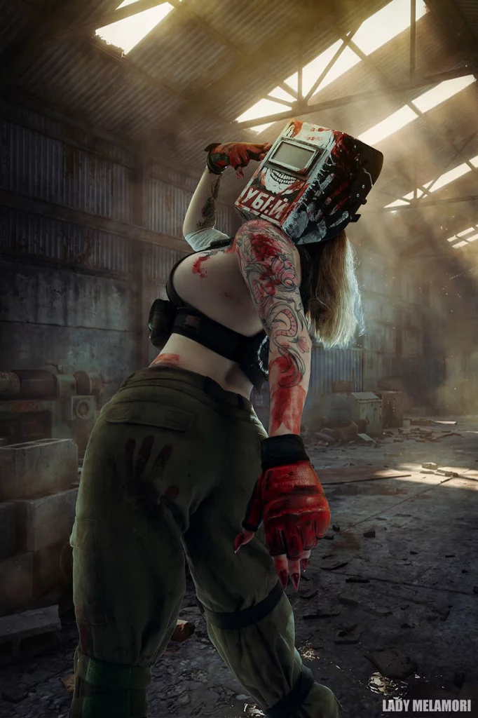 Косплей фем версии Tagilla из Escape from Tarkov от Lady Melamori
