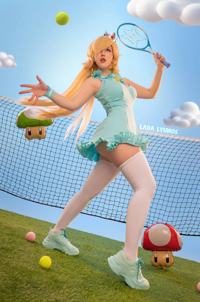 Косплей принцесс Rosalina и Peach из Mario от Lada Lyumos и Aava Hime
