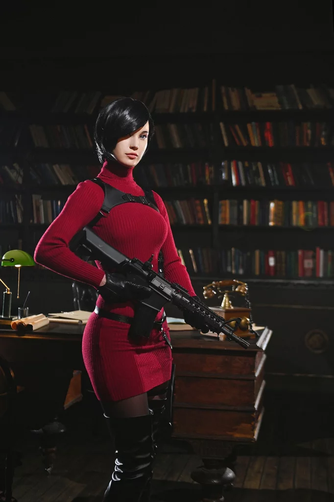 Косплей Ada Wong из Resident Evil 4 Remake от Ksana Syn