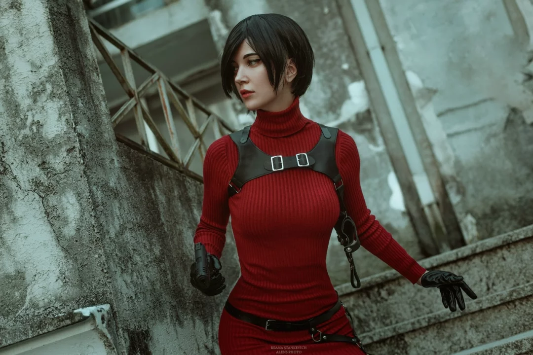 Косплей Ada Wong из Resident Evil 4 Remake от Ksana Syn