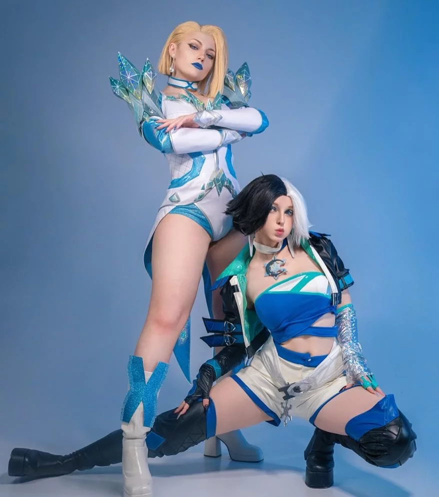 Косплей Emma Frost и Luna Frost из Marvel Rivals от CarryKey и Hioshicos