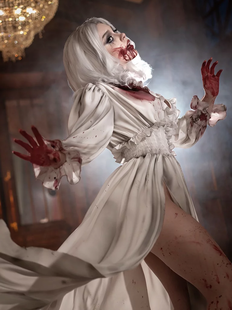 Косплей Selena Corey из Resident Evil Requiem от Sladkoslava