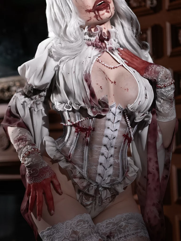Косплей Selena Corey из Resident Evil Requiem от Sladkoslava