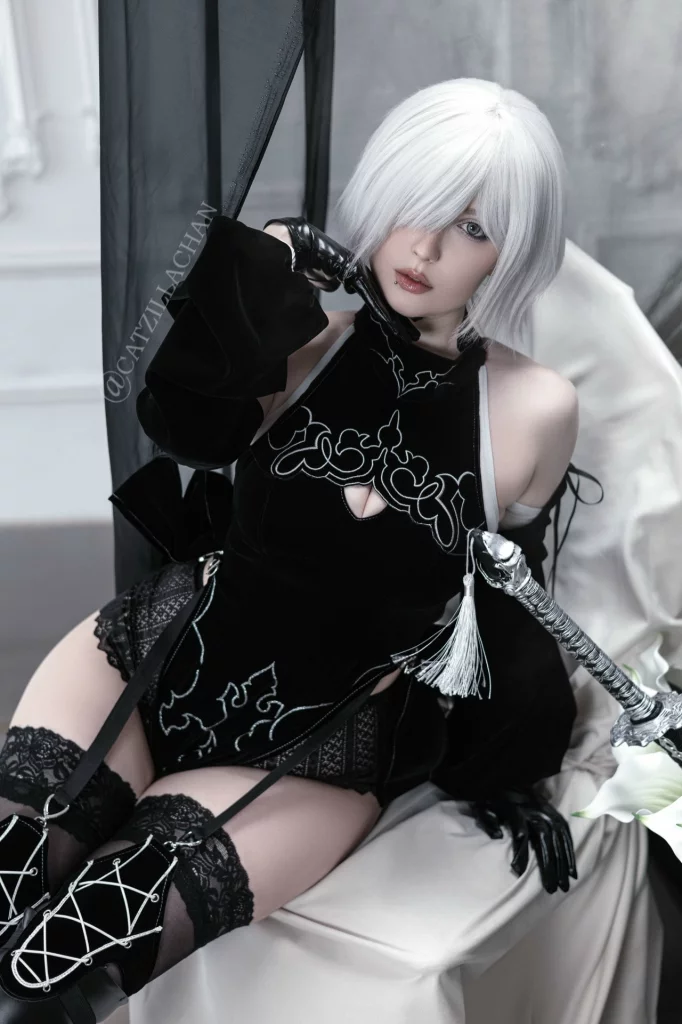 Косплей YoRHa No.10 Type H из NieR Reincarnation от CatzillaChan