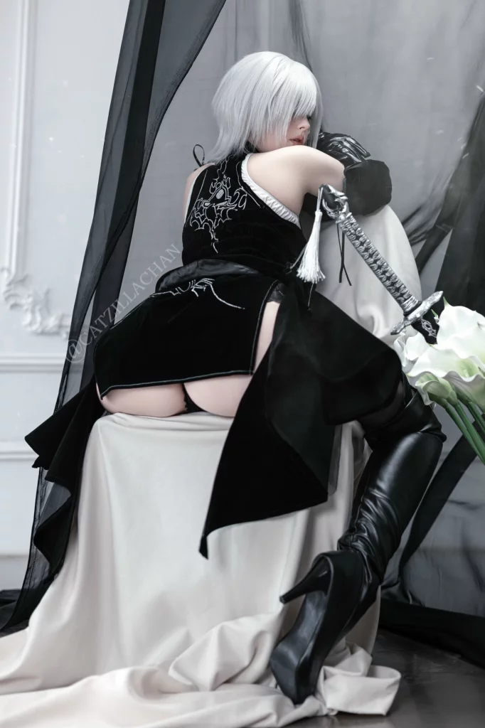 Косплей YoRHa No.10 Type H из NieR Reincarnation от CatzillaChan